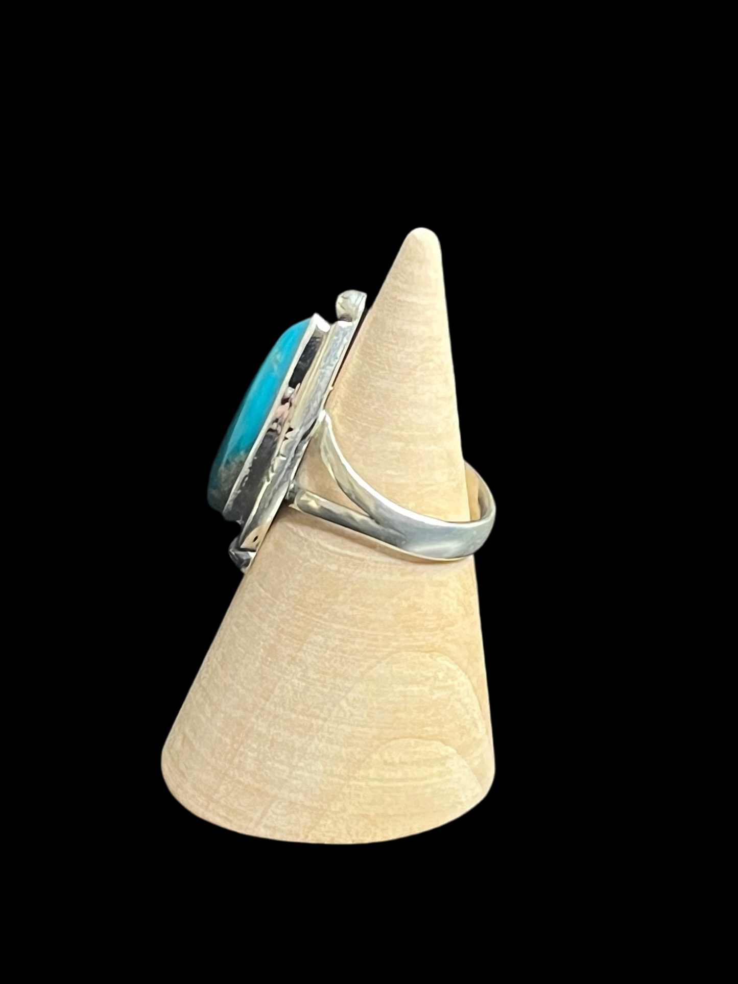 Kingman Turquoise Sterling Silver Ring - size 6
