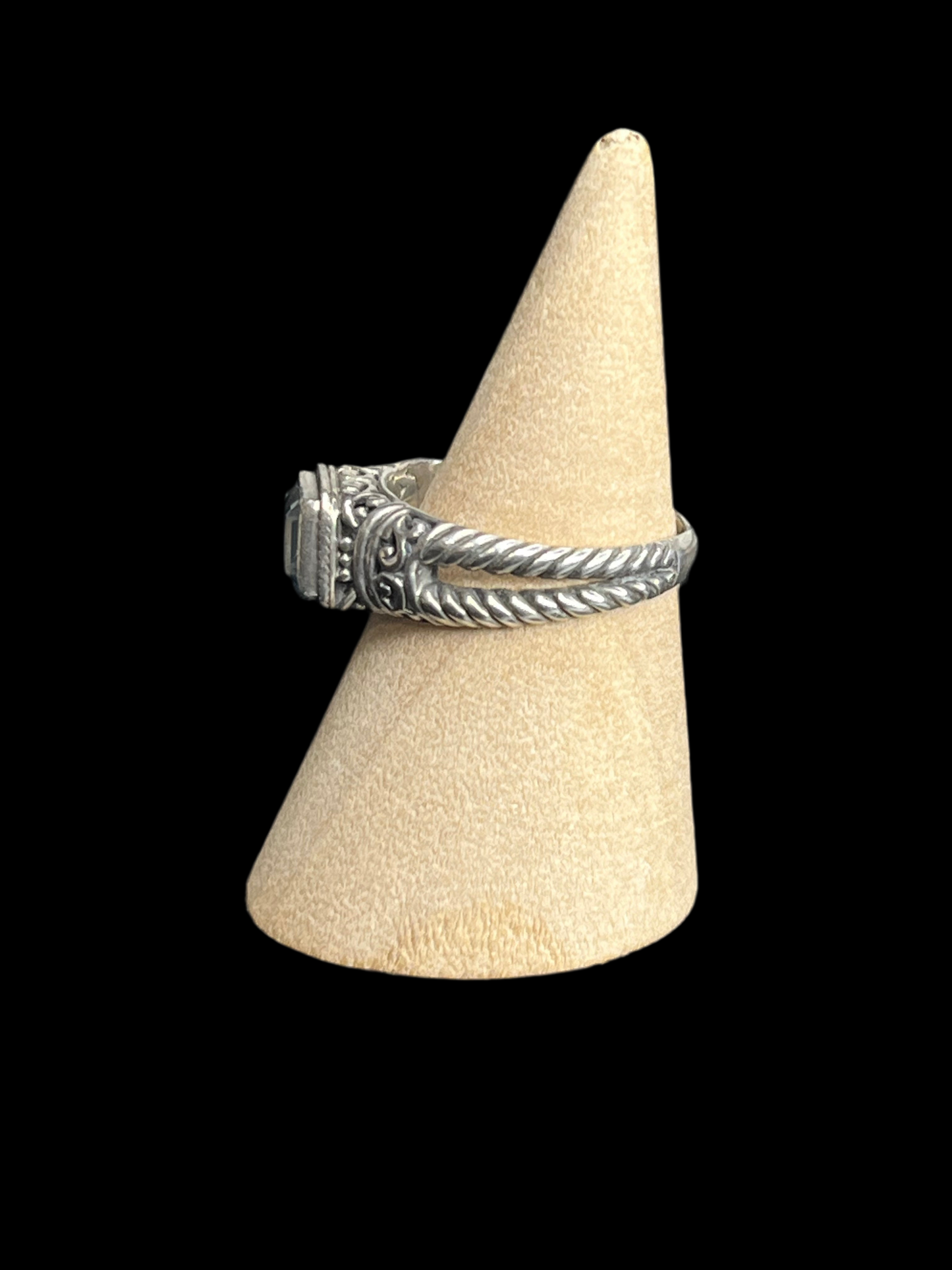 Blue Topaz Sterling Silver Ring - size 8