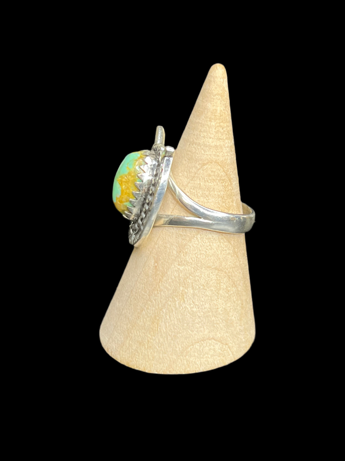 Kingman Turquoise Horseshoe Ring - size 7