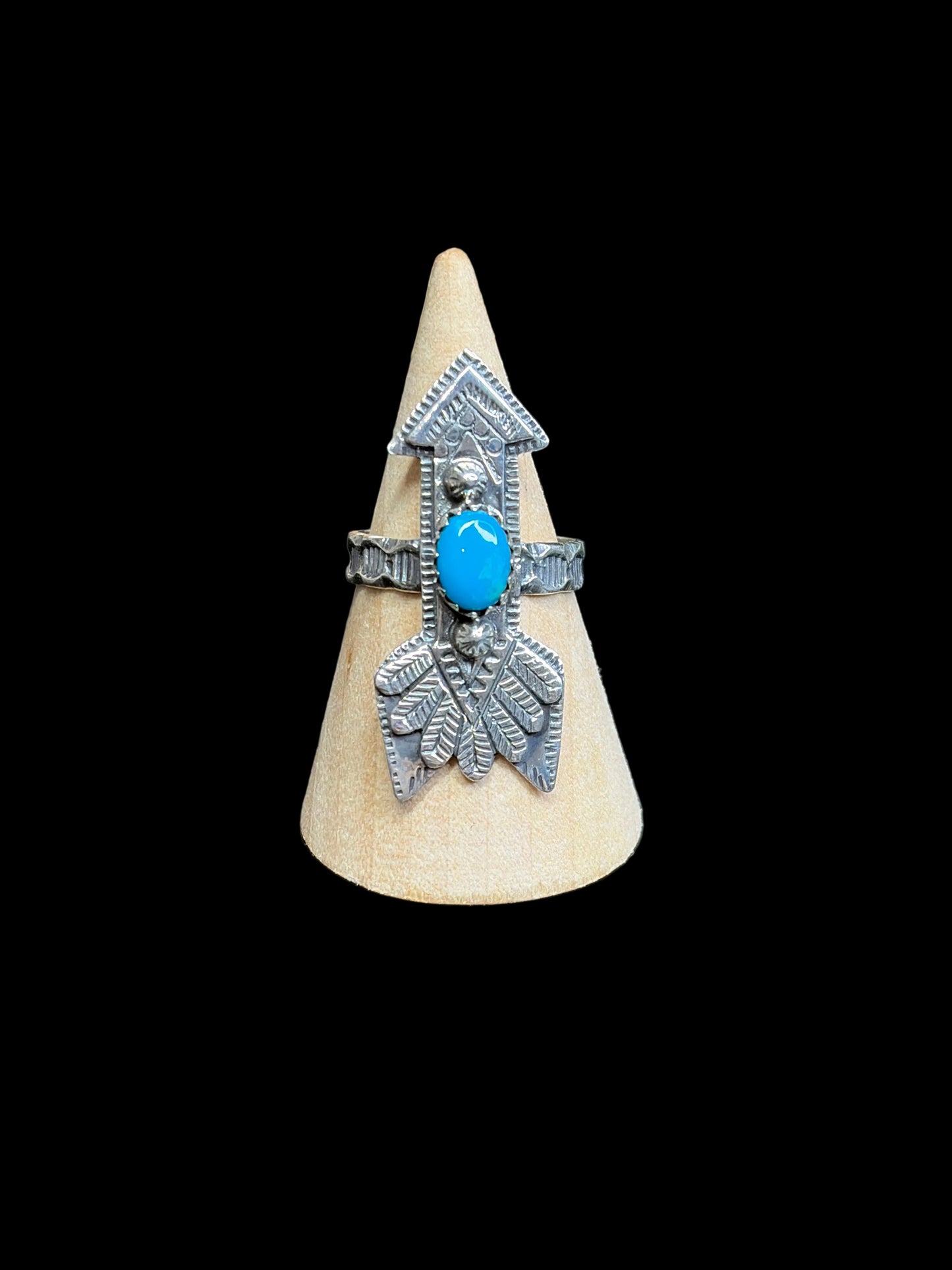 Handcrafted Kingman Turquoise Arrow Ring - size 8.25