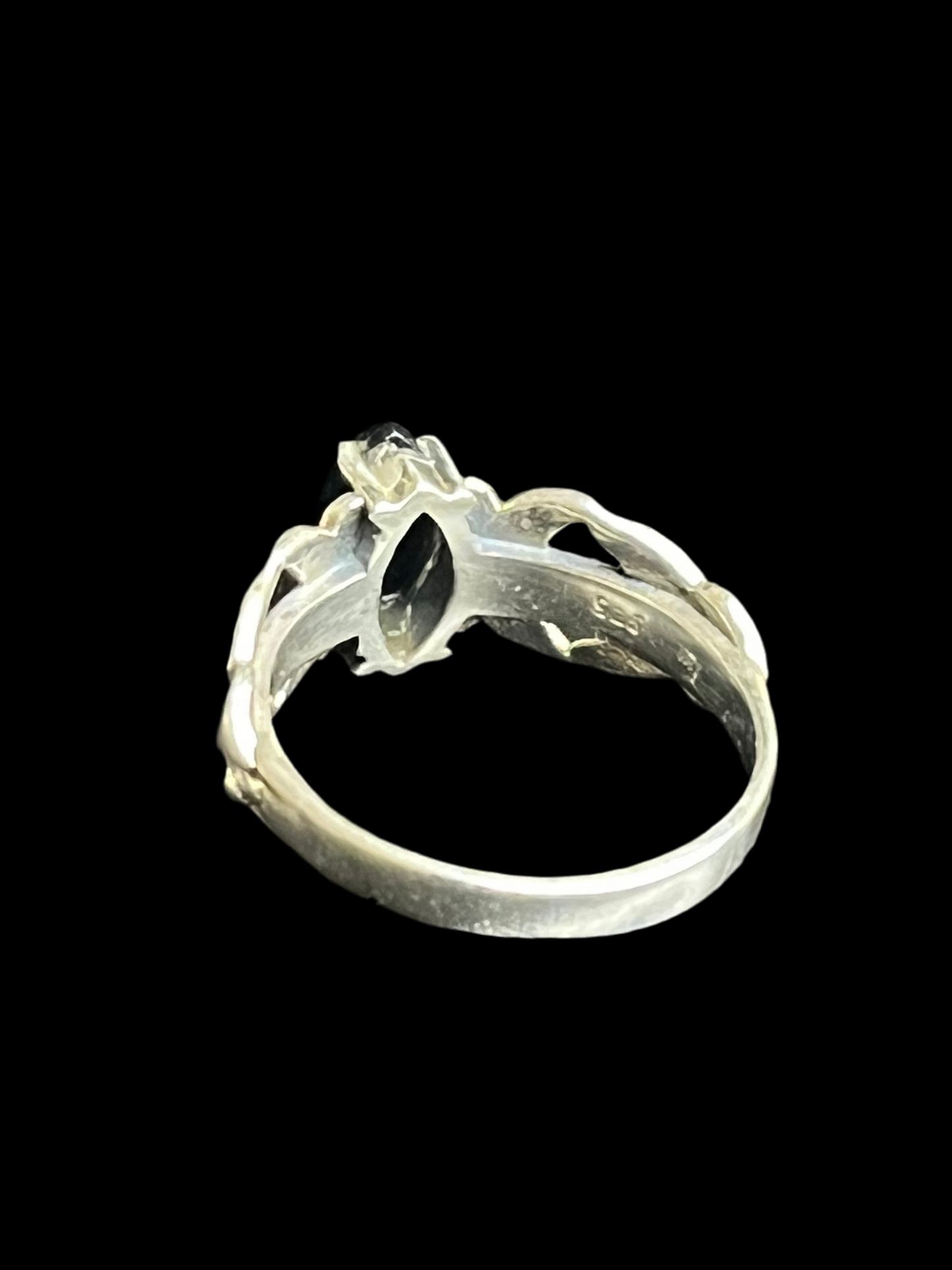 Black Onyx Sterling Silver Ring - size 7.5