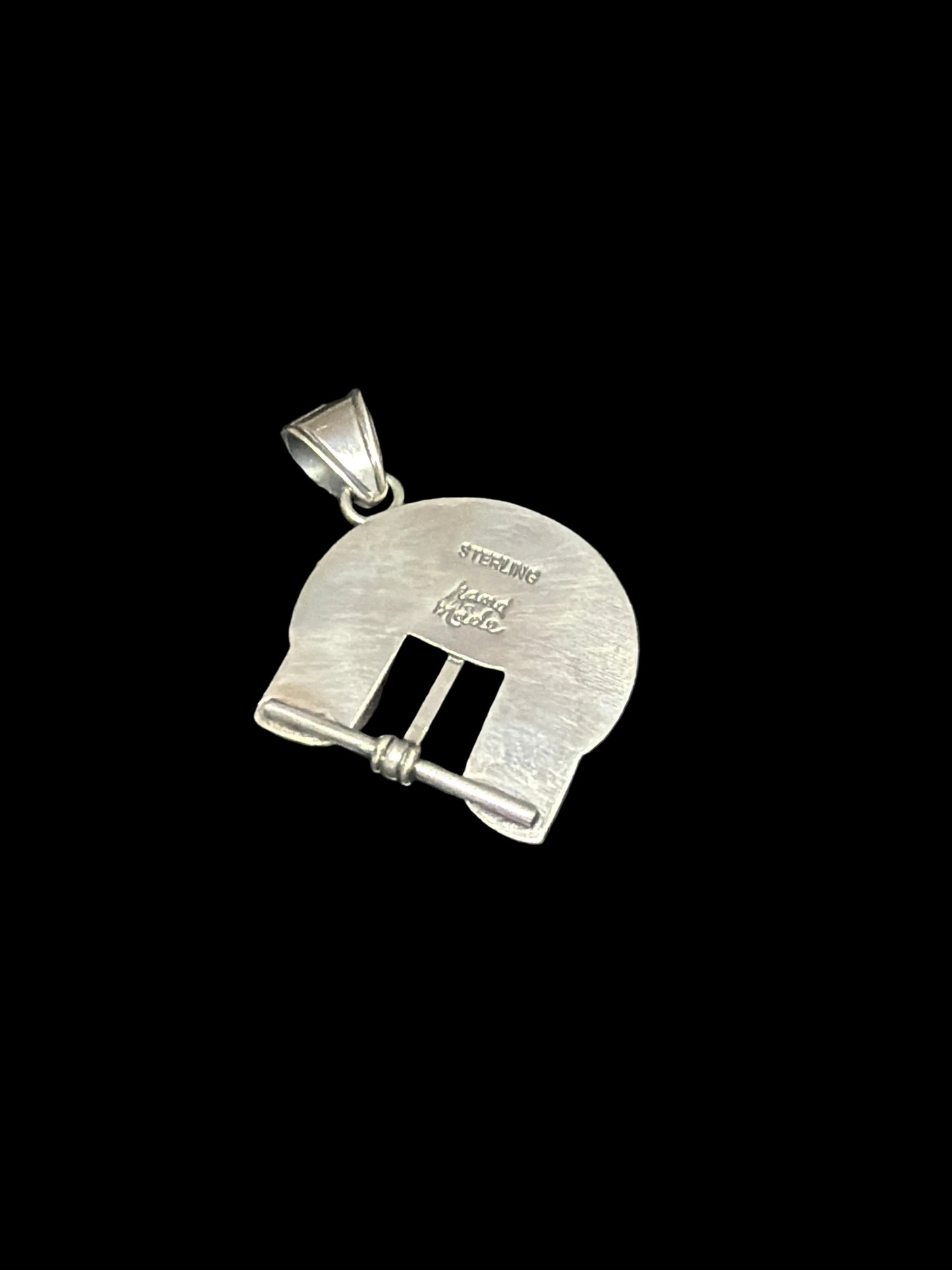 Handcrafted Pink Conch Buckle Pendant