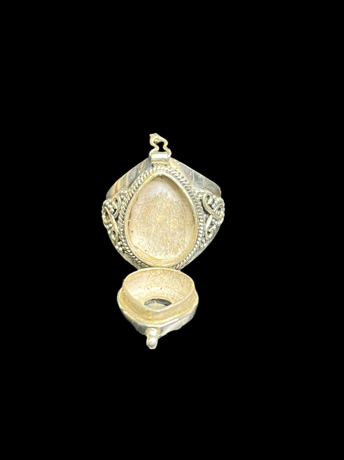 Blue Topaz Poison Ring - size 11