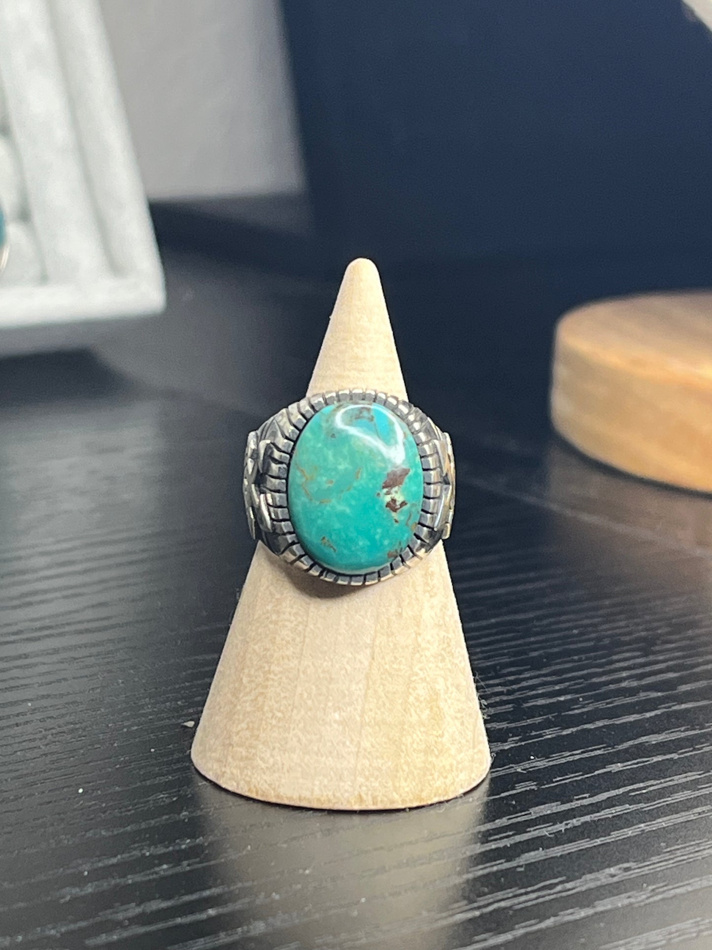 Kingman Turquoise Thick Banded Sterling Silver Ring - size 7