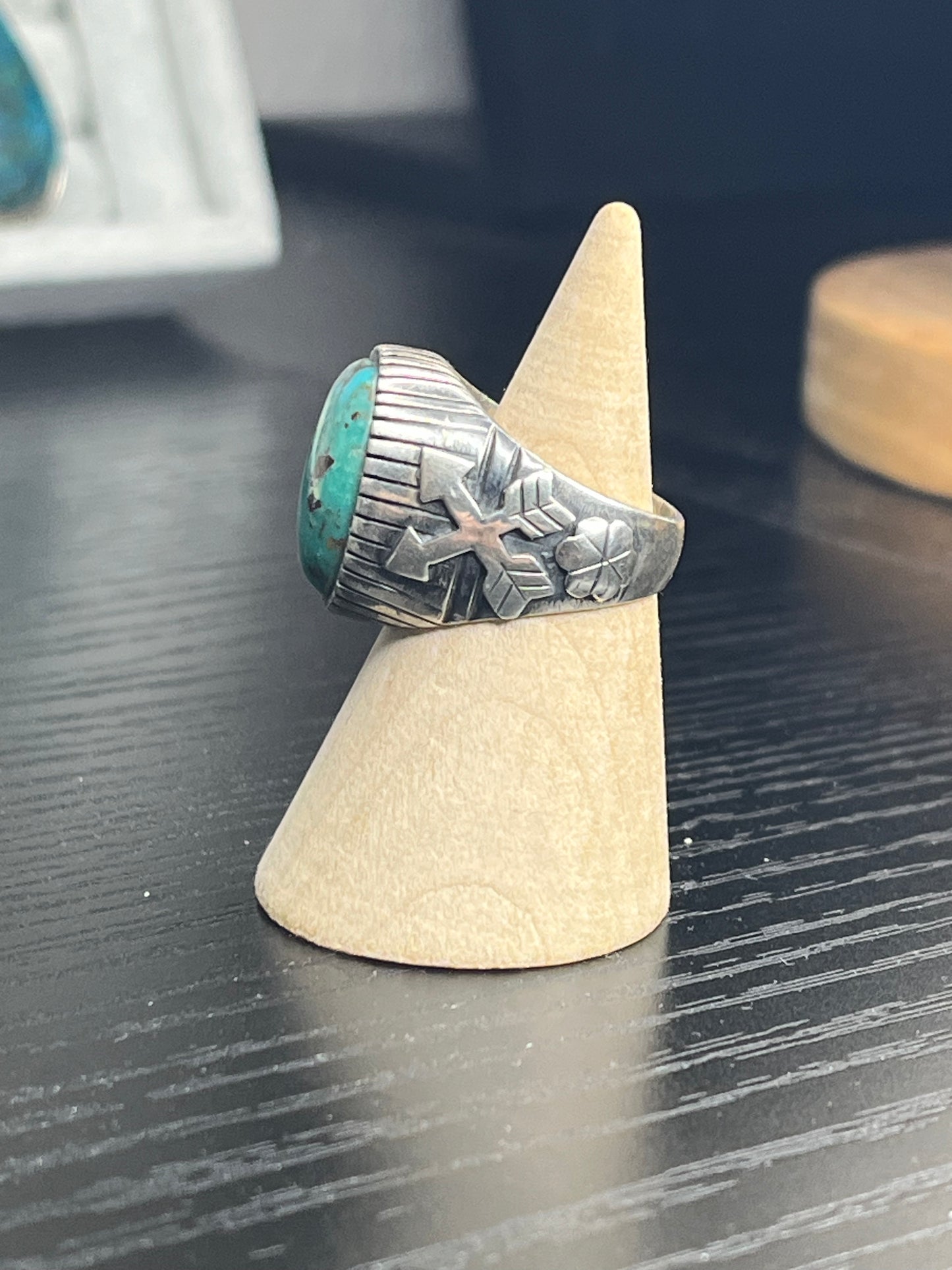Kingman Turquoise Thick Banded Sterling Silver Ring - size 7