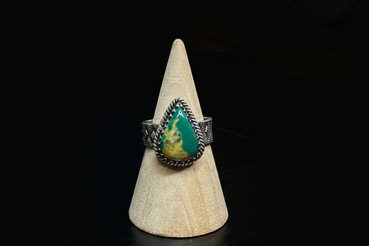 Handcrafted Kingman Turquoise Thick Band Ring - size 7.5