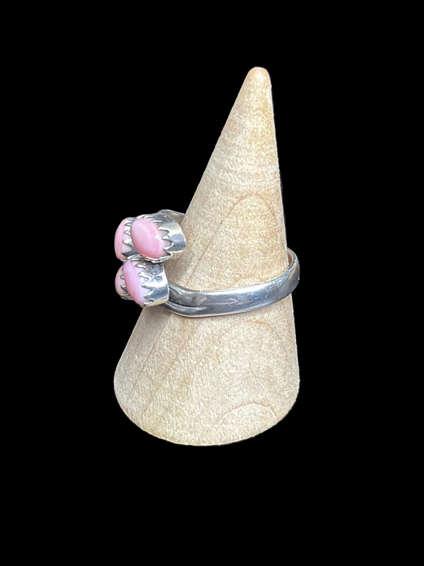 Handcrafted Multi-Pink Conch Ring - size 10