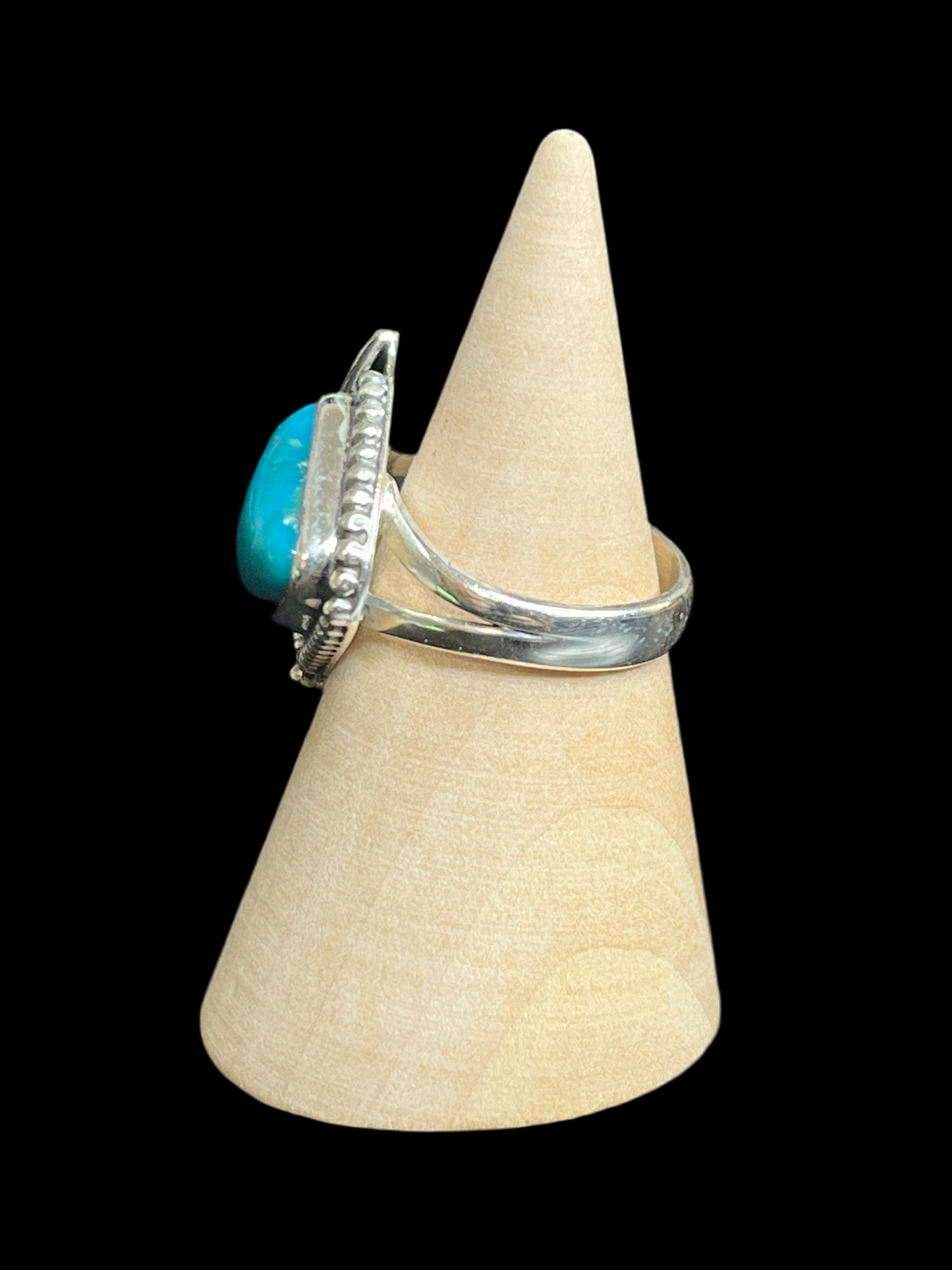 Kingman Turquoise Sterling Silver Ring - size 6