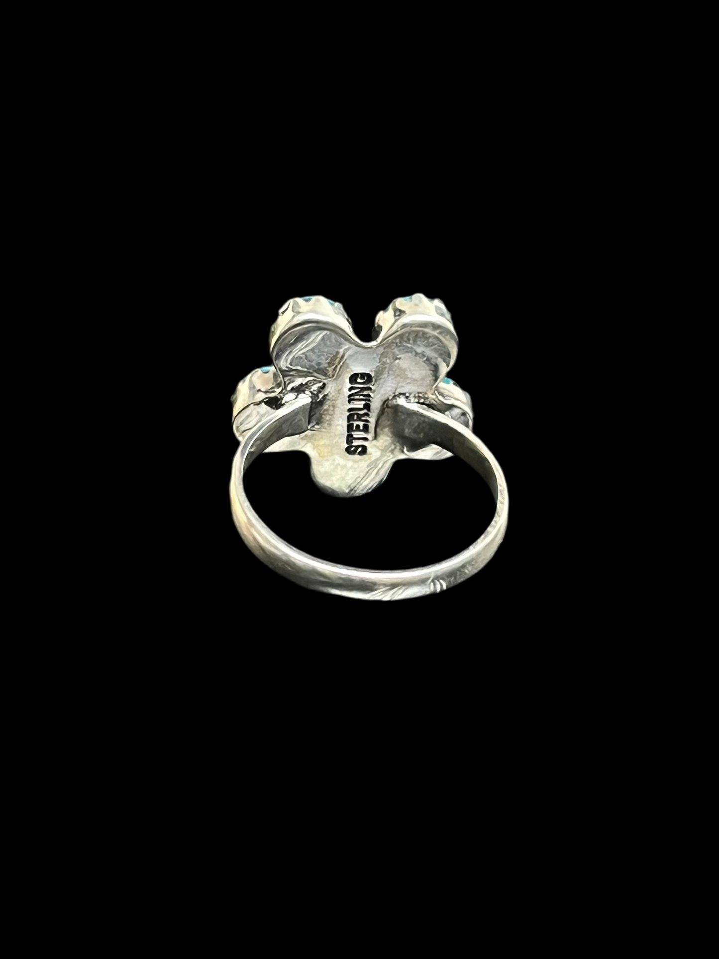 Handcrafted Kingman Turquoise Cluster Ring - size 6