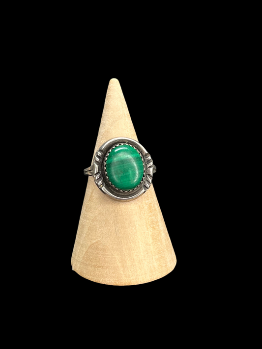 Antique Malachite Ring - size 8