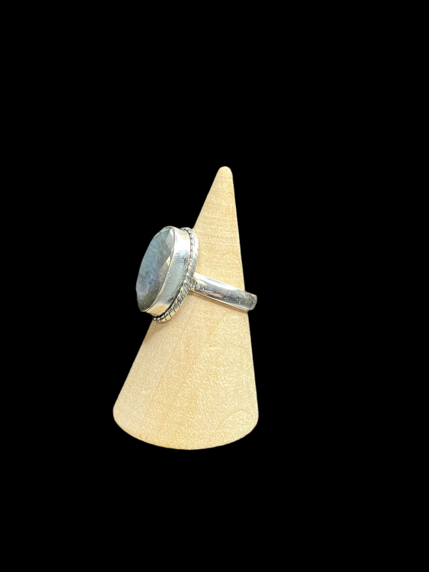 Labradorite Sterling Silver Ring - size 6.25