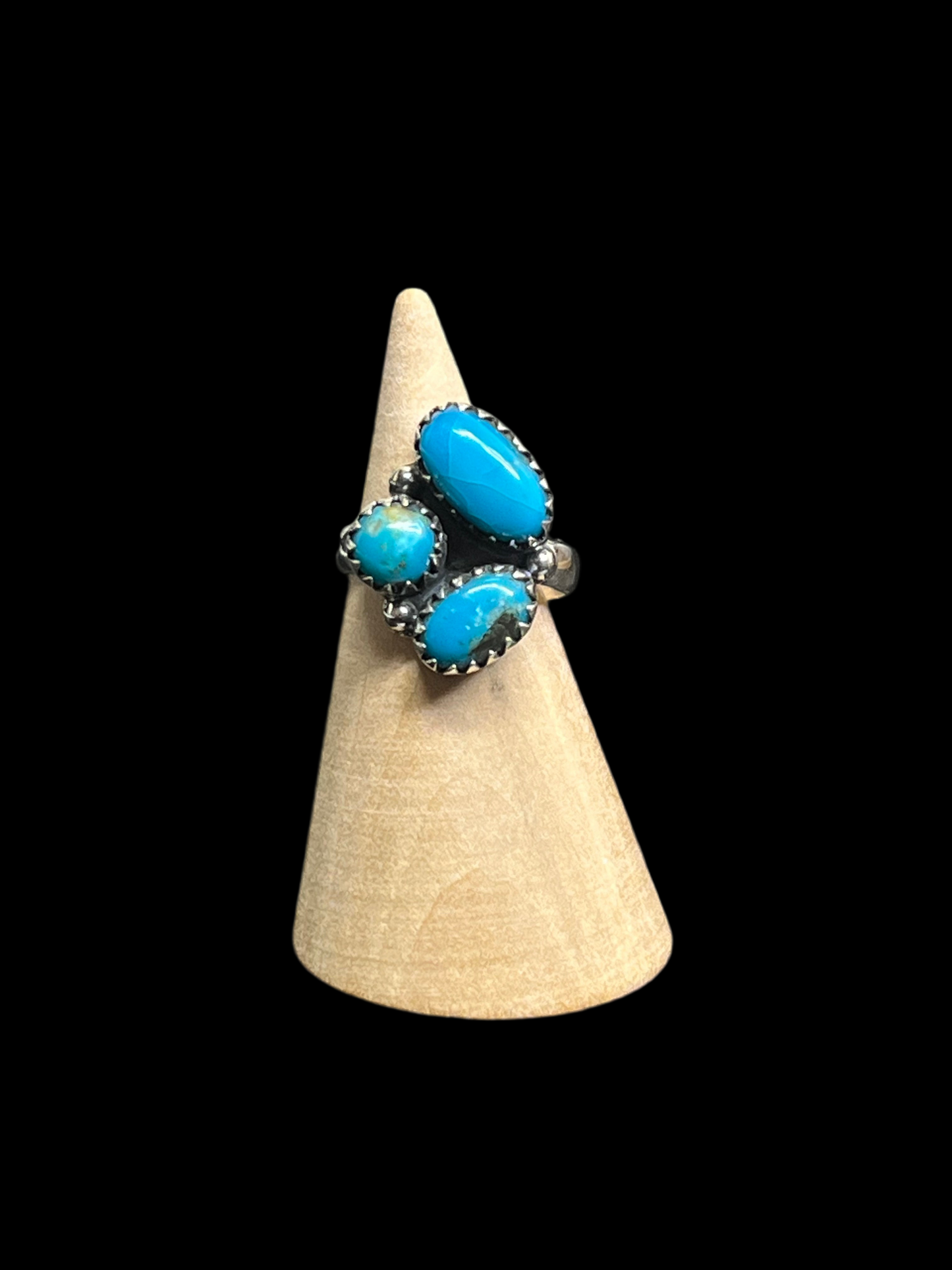 Handcrafted Triple Kingman Turquoise Ring - size 5.5