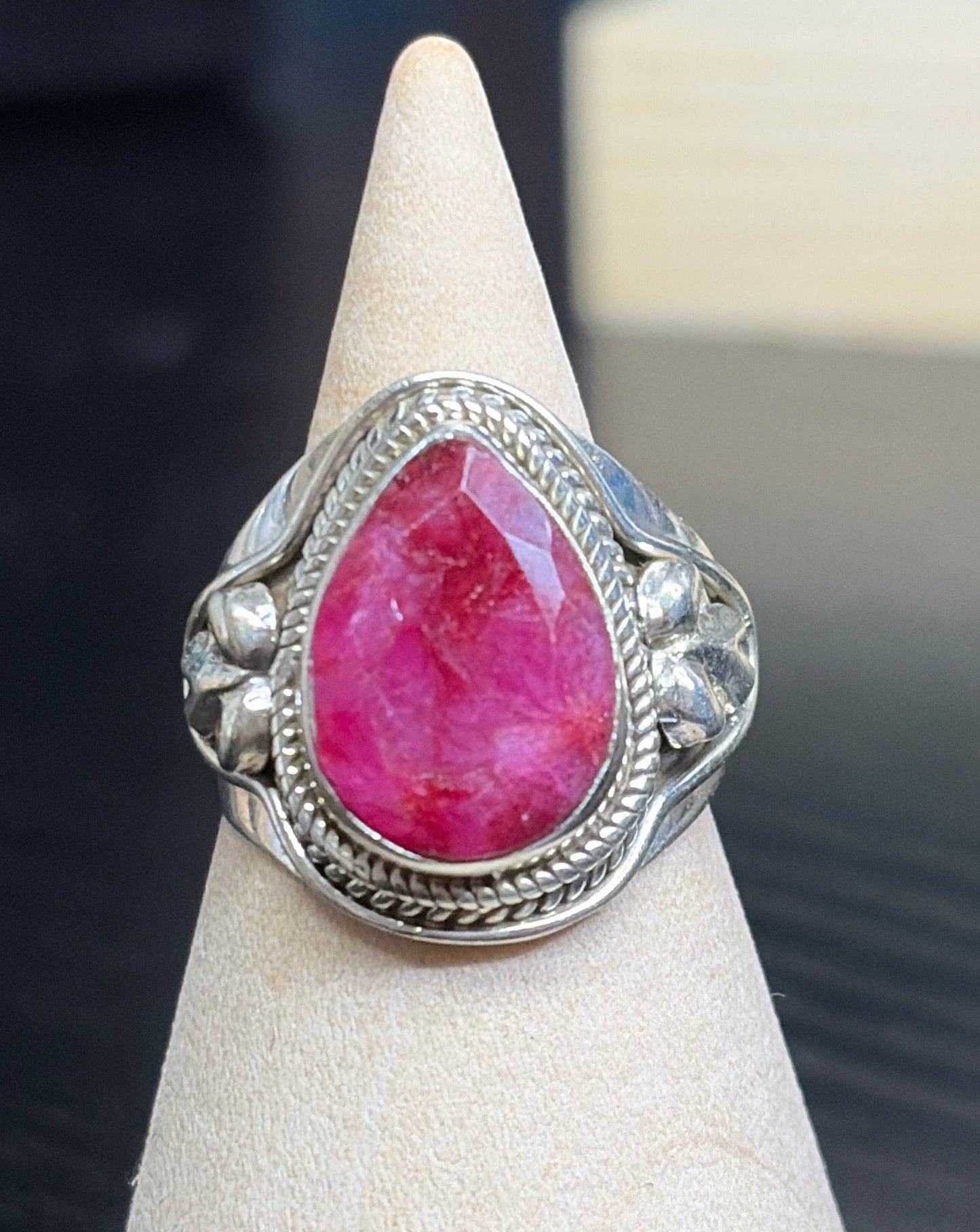 Statement Rings - size 6/6.5