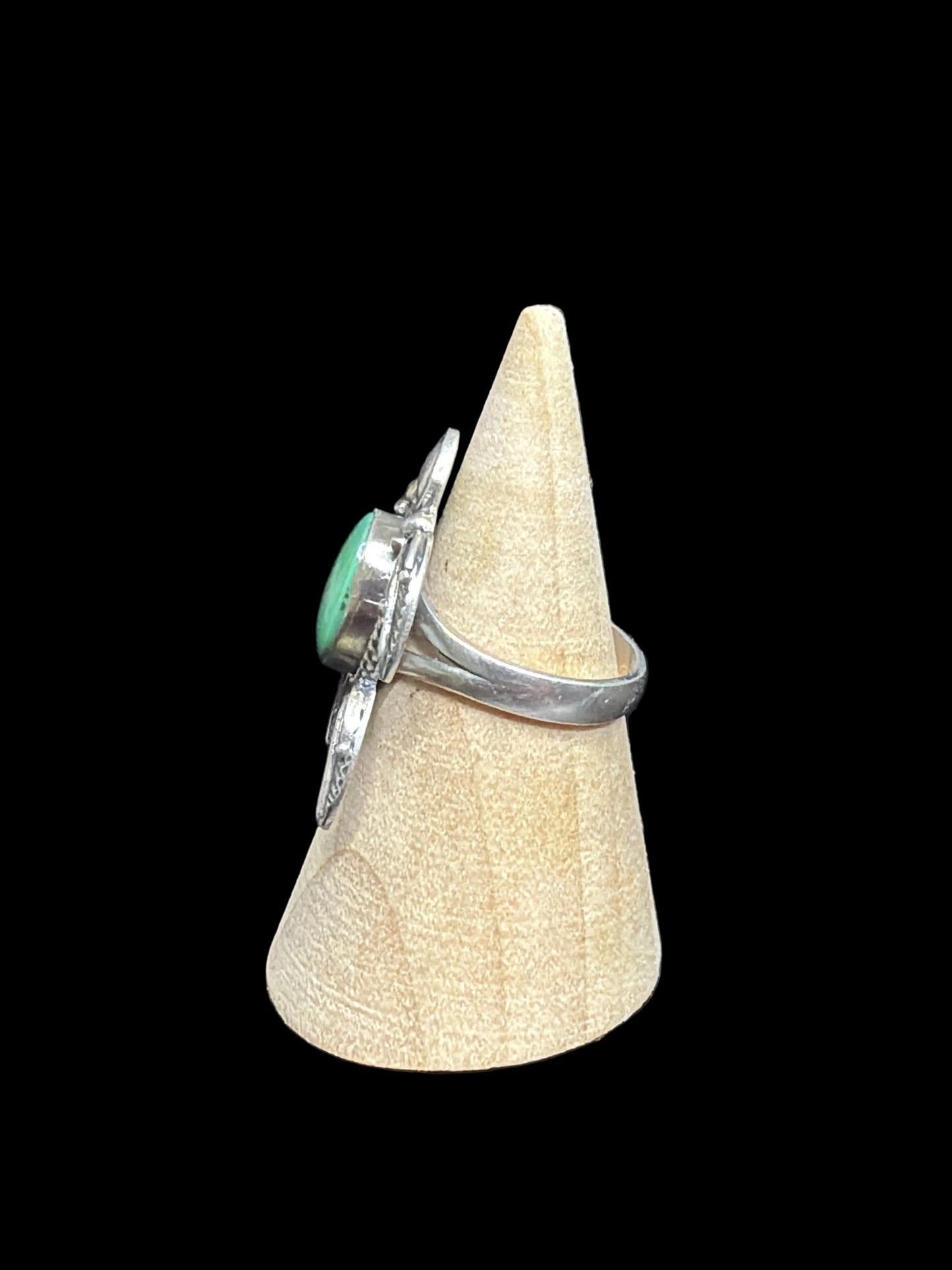 Handcrafted Kingman Turquoise Turtle Ring - size 7