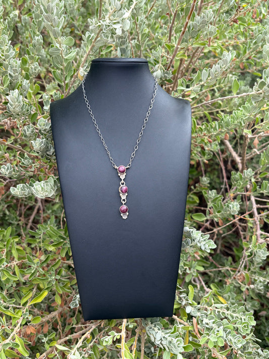 Purple Spiny Mini Lariat Necklace