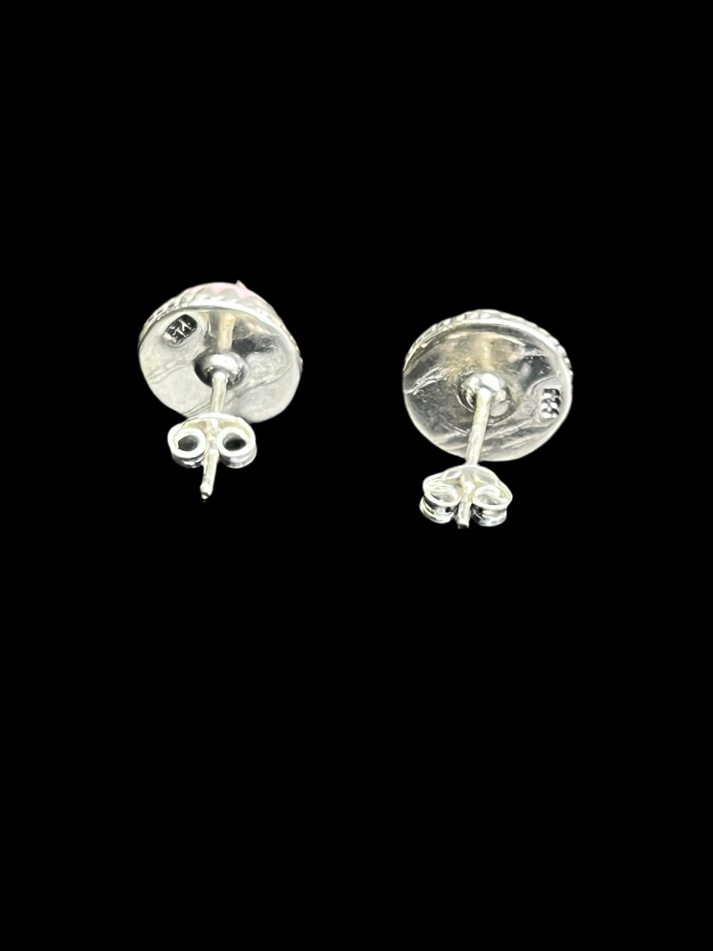 Pink Queen Conch 10mm Round Earrings - Sterling Silver