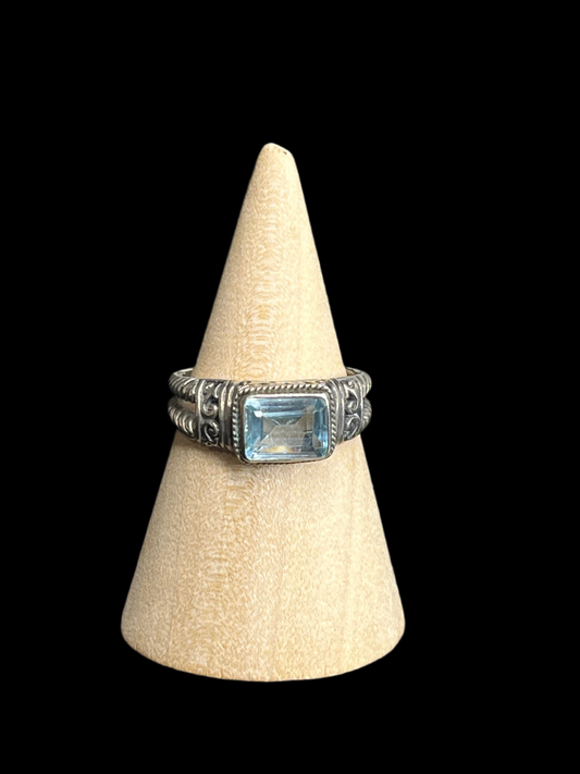 Blue Topaz Sterling Silver Ring - size 8