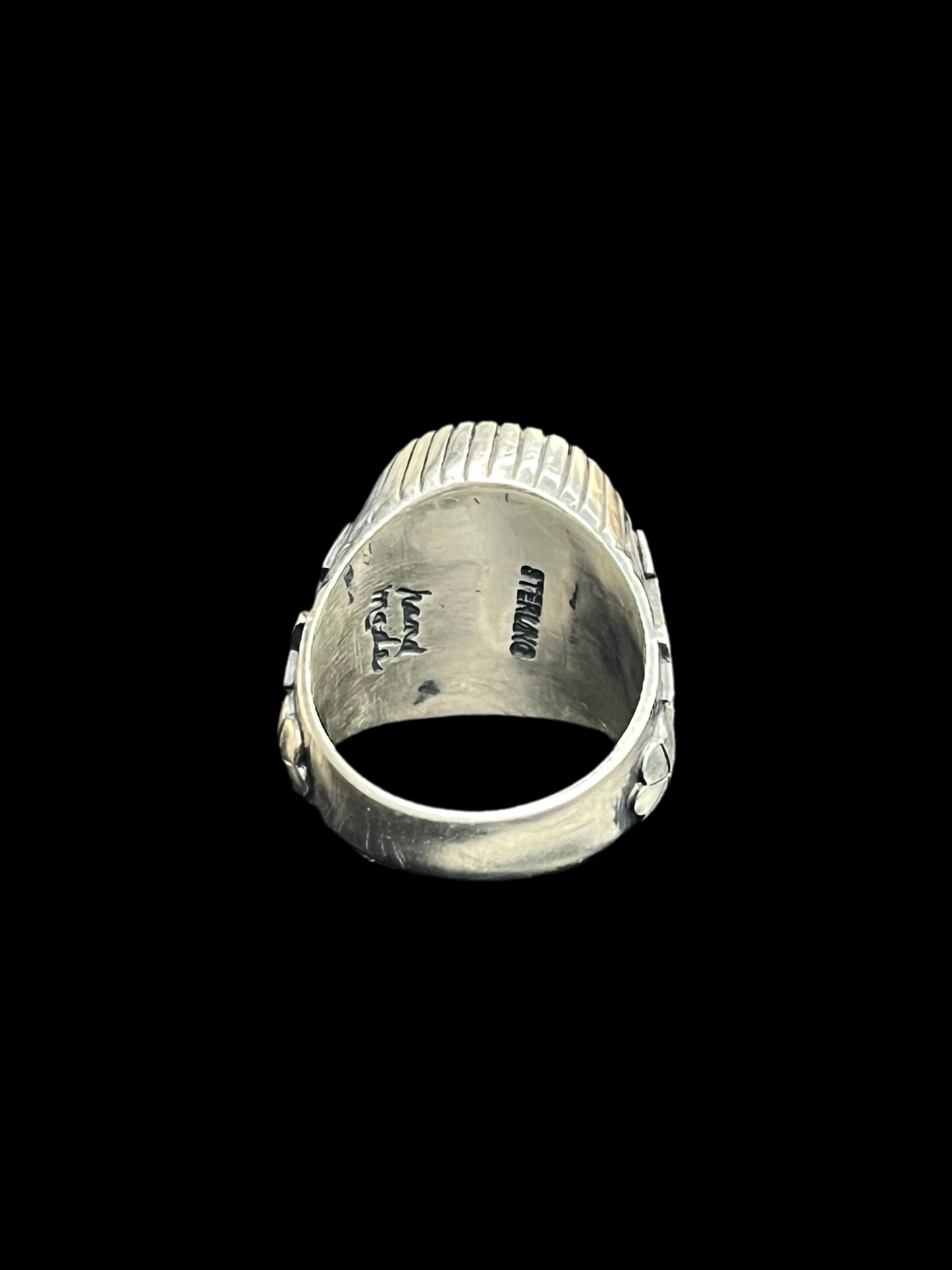 Kingman Turquoise Thick Banded Sterling Silver Ring - size 7