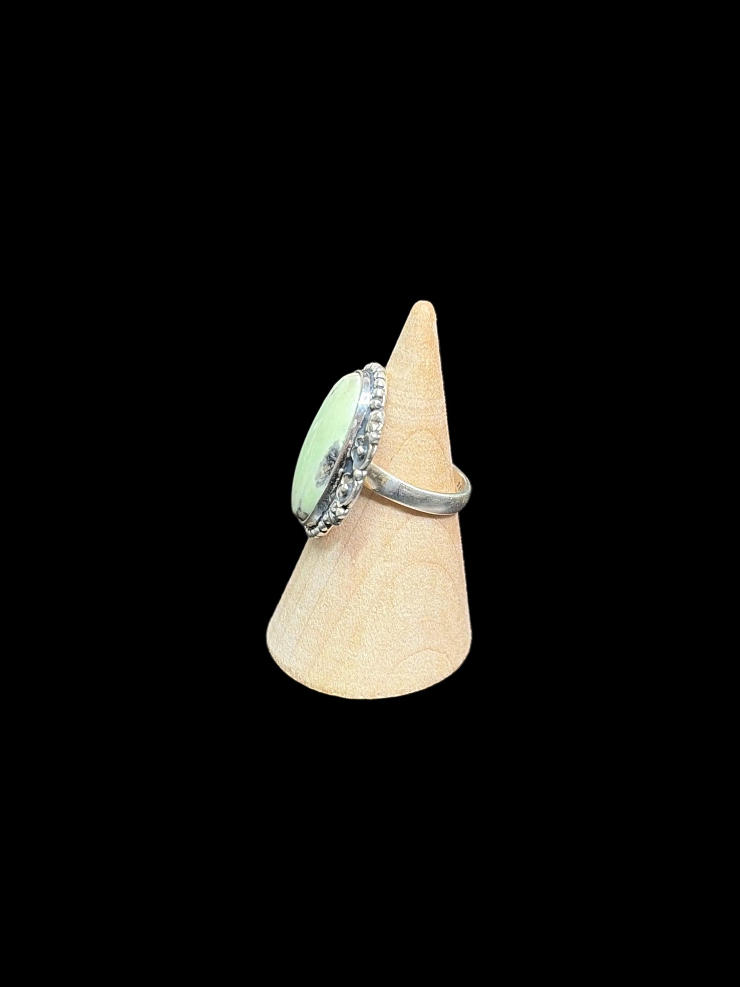 Lemon Chrysoprase Ring - size 6