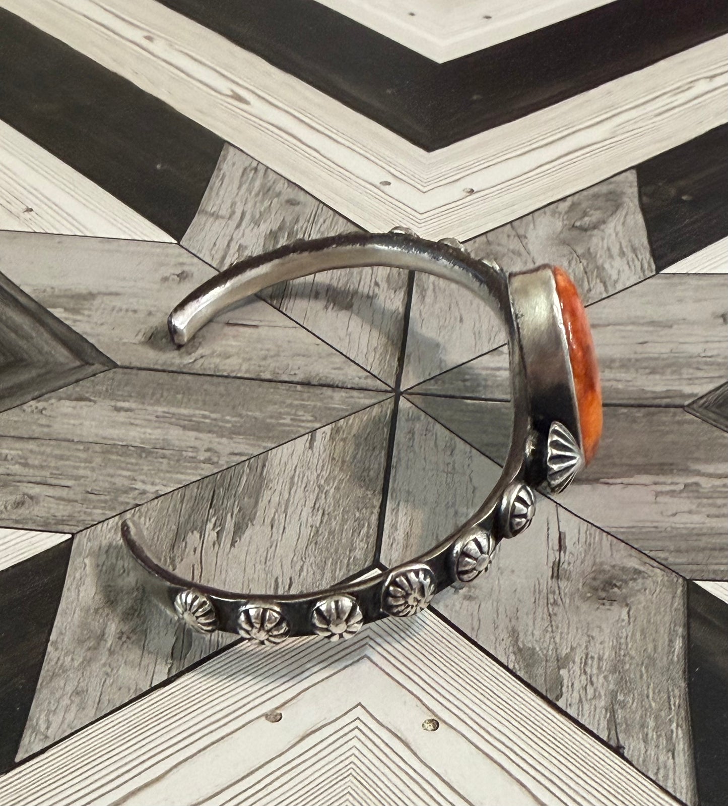 Chimney Butte Spiny Oyster Cuff