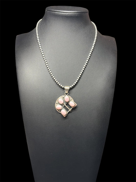 Handcrafted Pink Conch Buckle Pendant