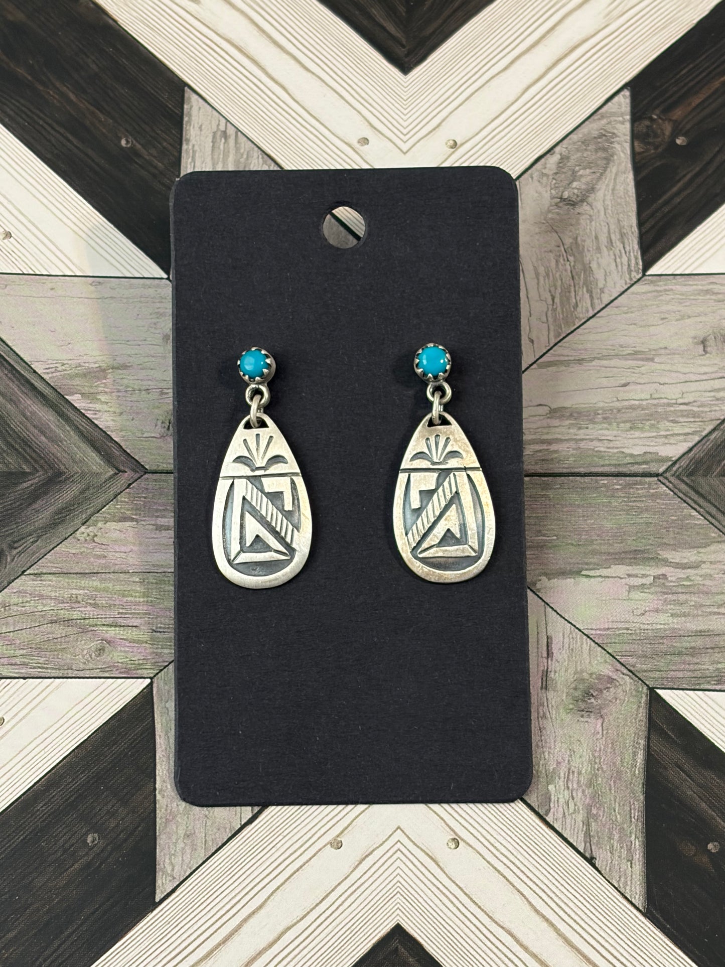 Handcrafted Kingman Turquoise With Southwest Dangle Earrings