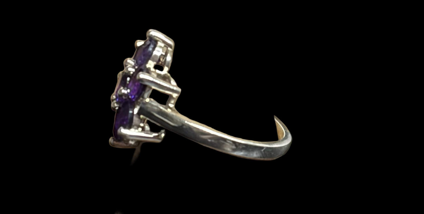 Amethyst Flower Ring - size 7.5