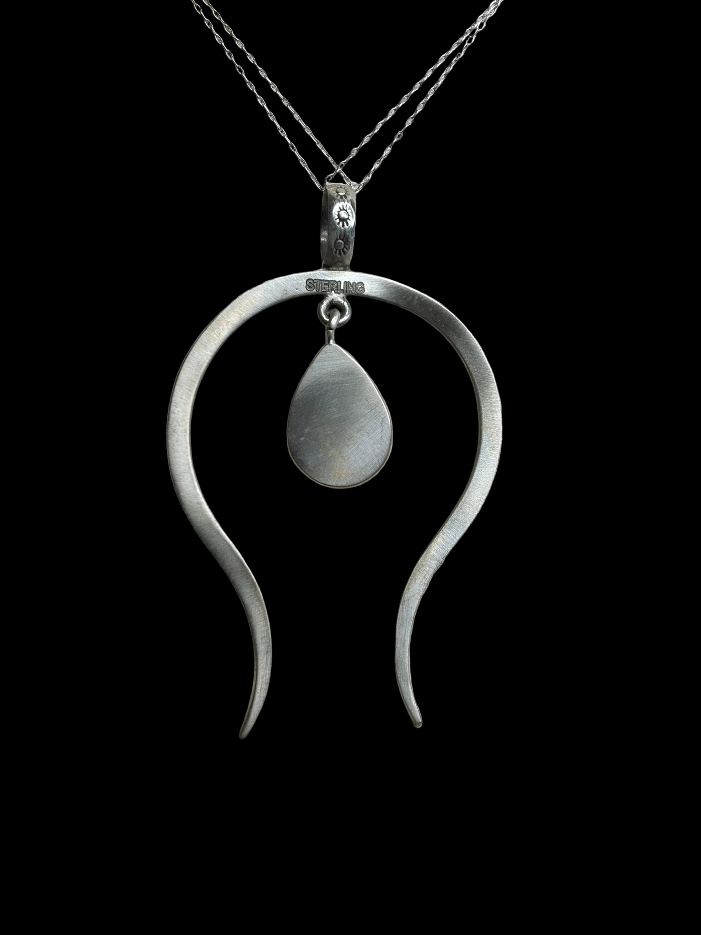 Red Spiny Oyster Naja Pendant